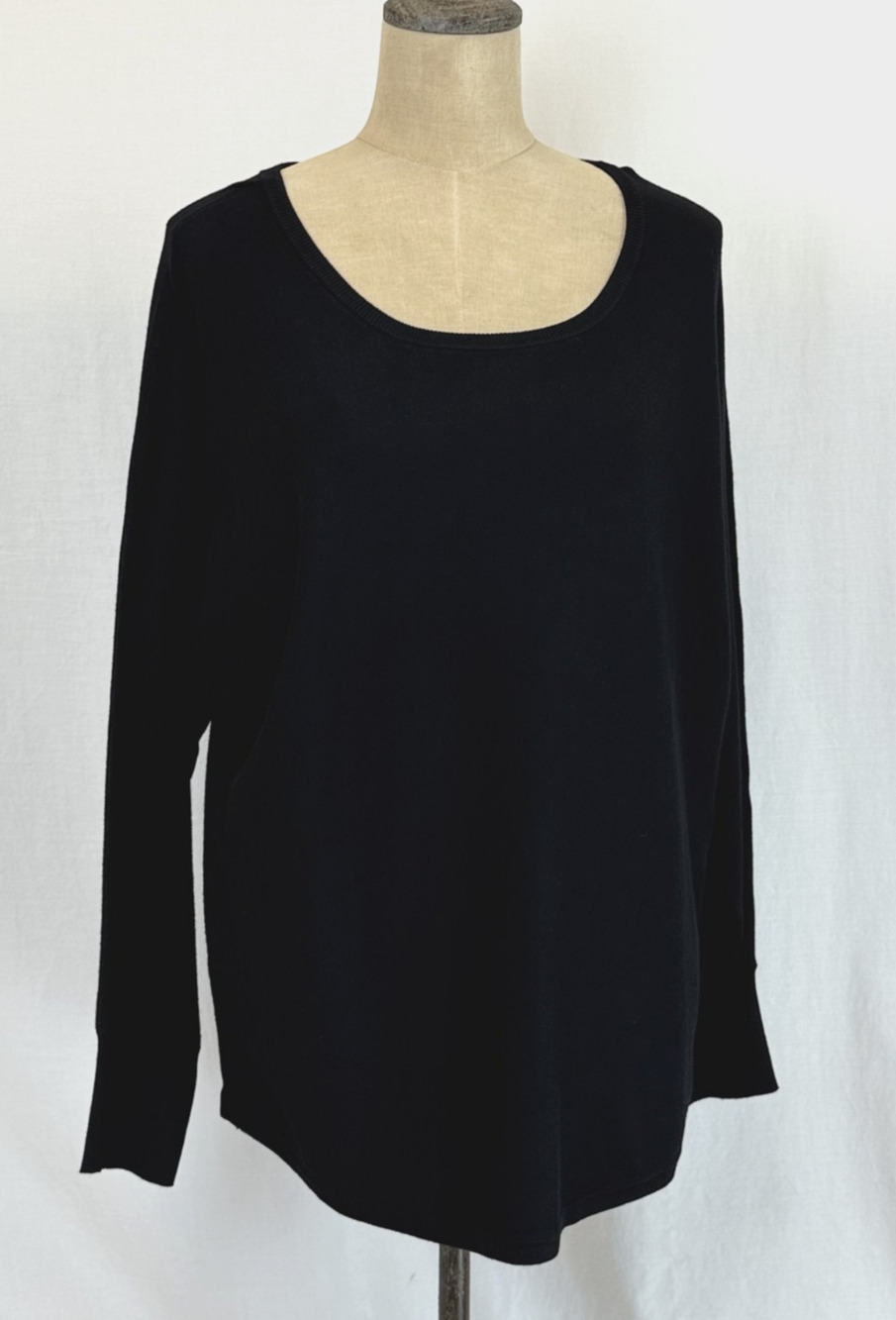 NWT Soya Concept Black Sweater with Button Detail Down Back SZ XL #0421